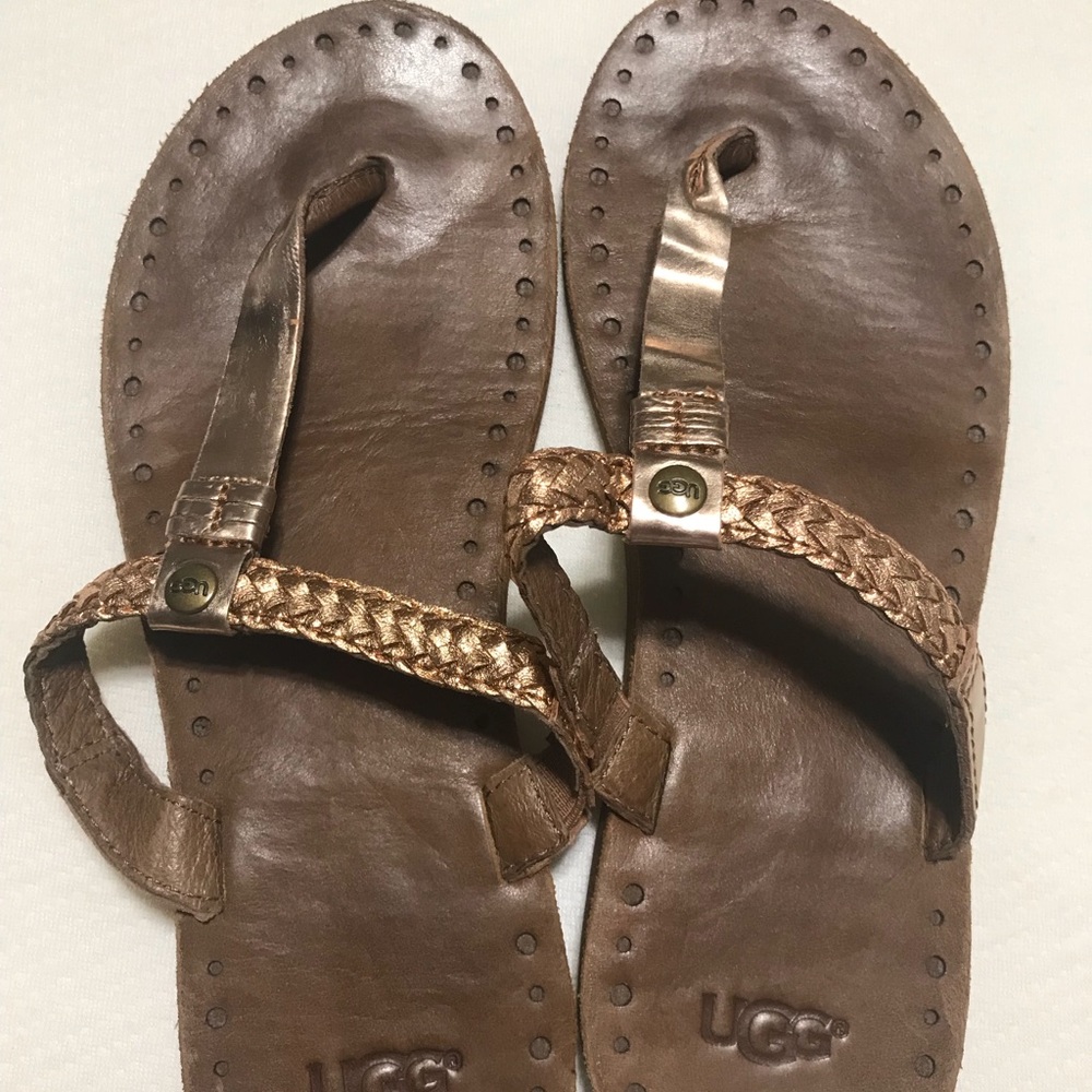 UGG T-Strap Sandals